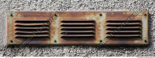 metal vent rusted 0003